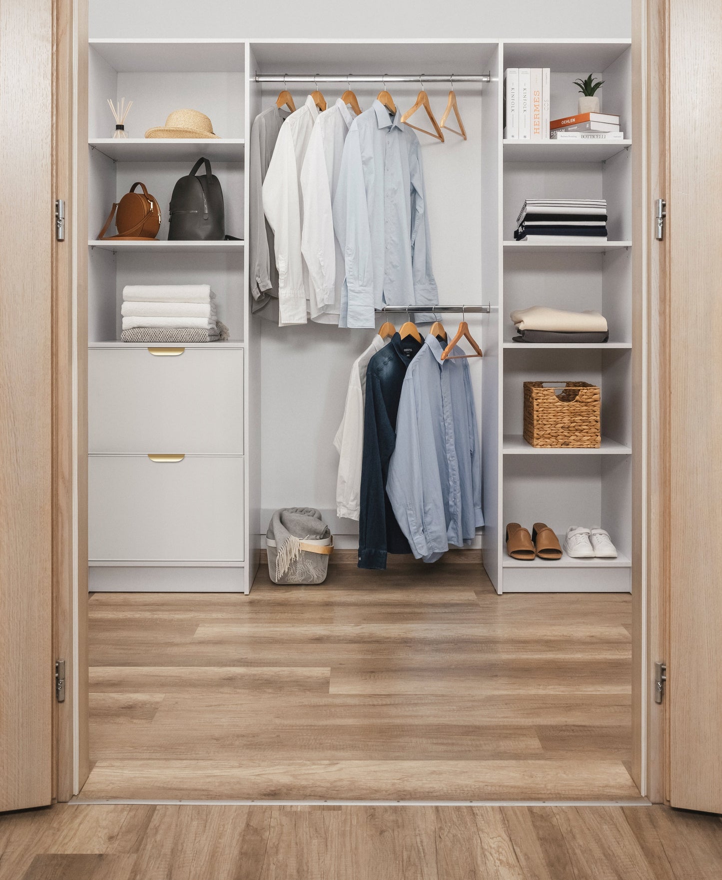 BASEL WALK IN WARDROBE KIT - WHITE - SLIM - PULL BRASS