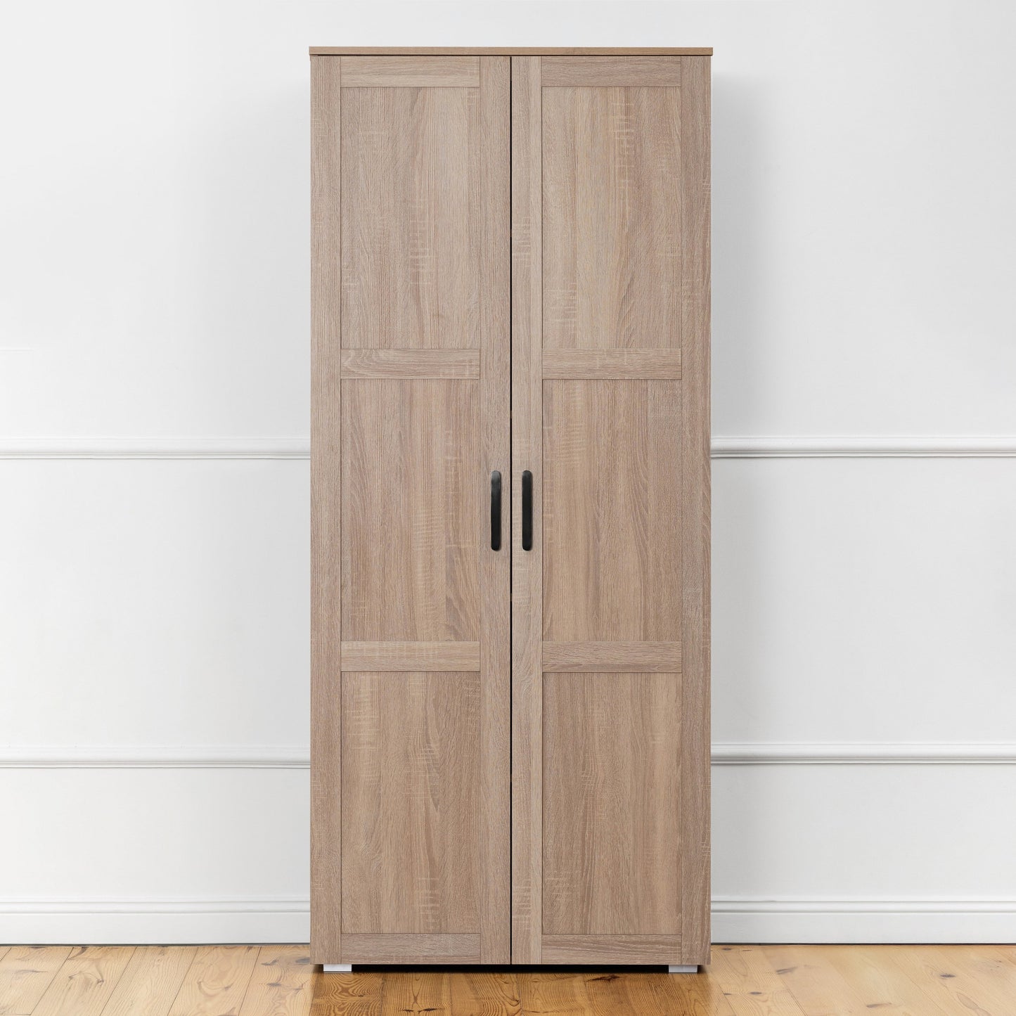 STOCKHOLM STORAGE CUPBOARD HAMPTONS - NATURAL OAK - OVAL BLACK