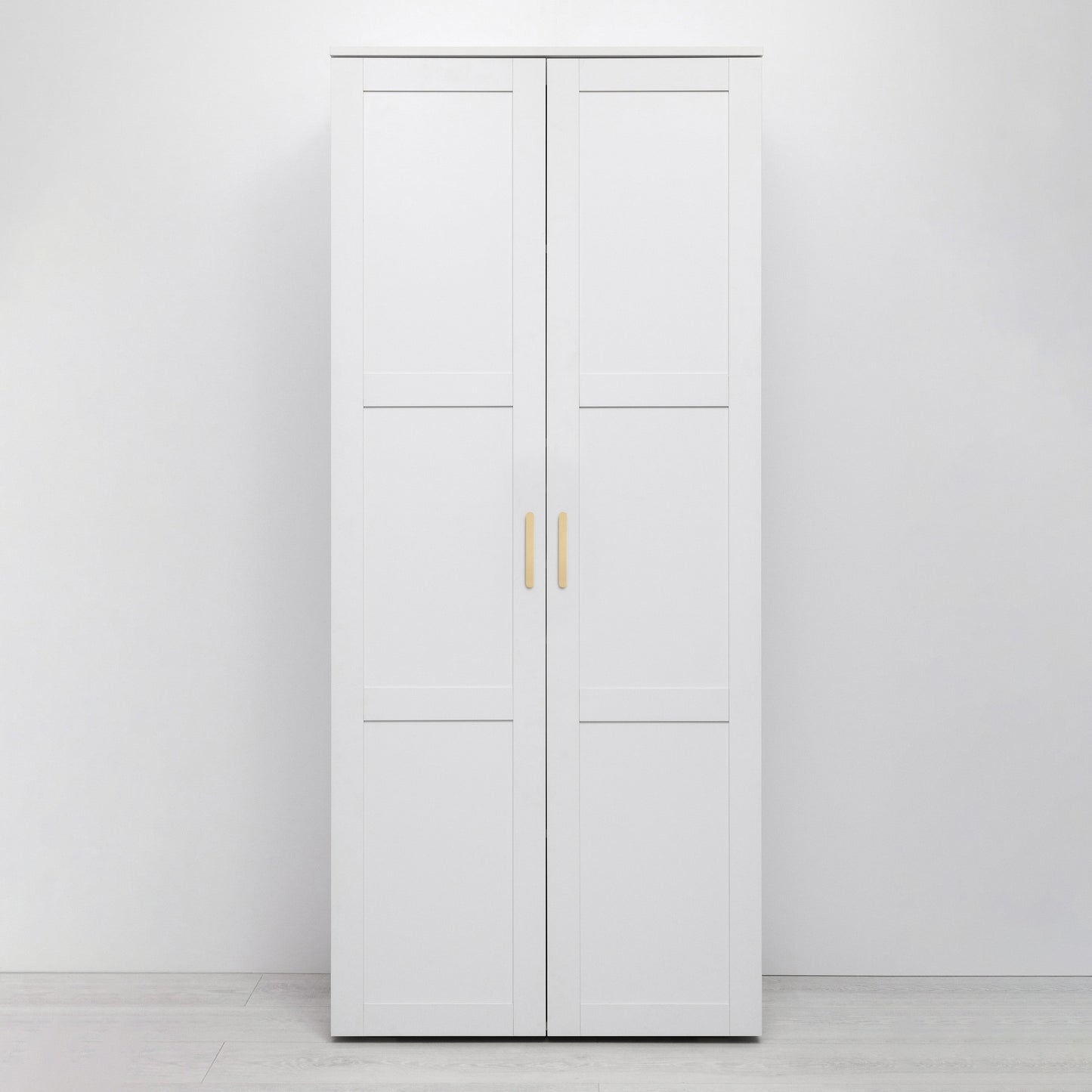 STOCKHOLM STORAGE CUPBOARD HAMPTONS - WHITE - OVAL BRASS